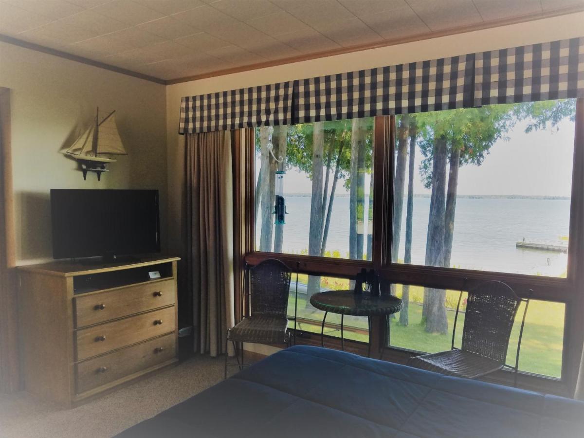 Square Rigger Harbor Motel Baileys Harbor Ngoại thất bức ảnh
